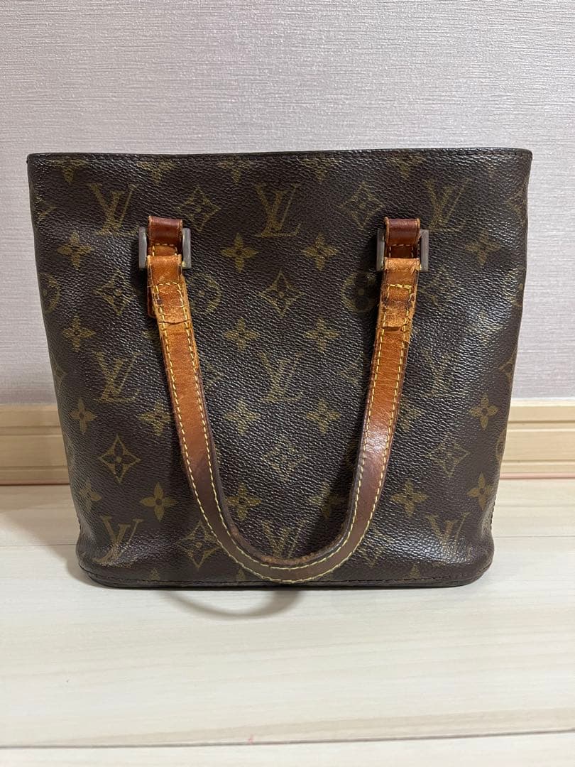 LOUIS VUITTON ルイヴィトン モノグラム