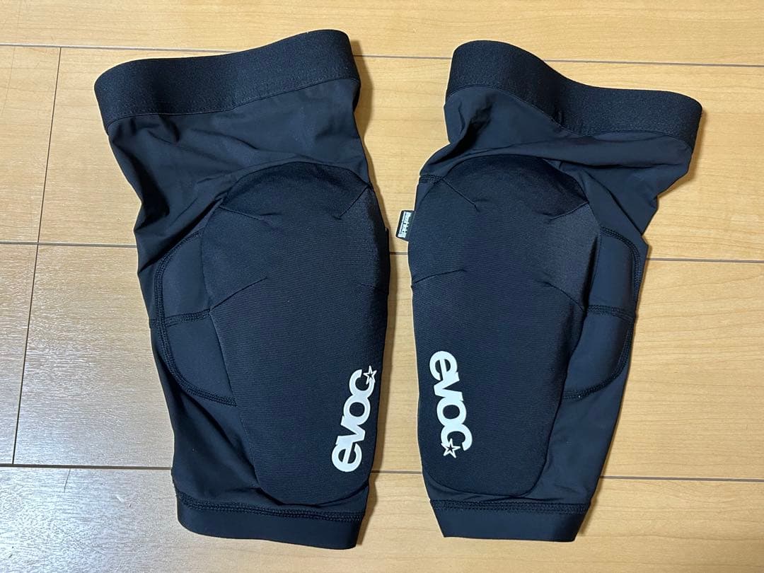 evoc プロテクター Lブラック　肘・膝セット