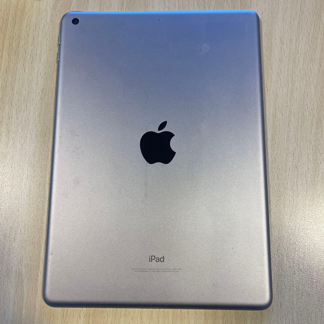 iPad6本体 シルバー　WI-FI