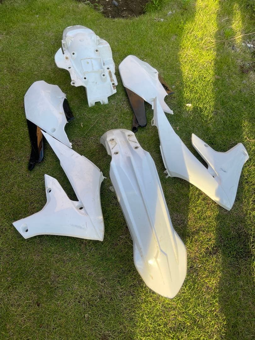 YZ250F 23年以前、外装セット、予備、練習用にもう少しプラスであげます。