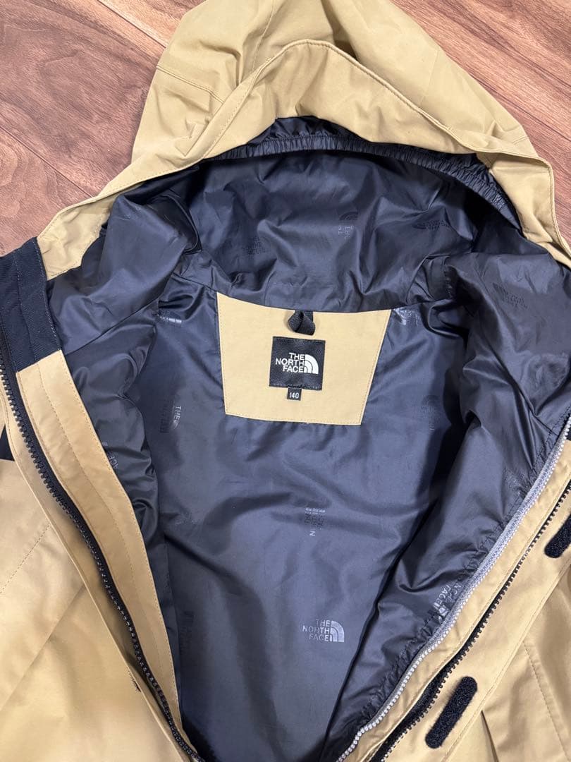 ノースフェイスゴアテックスジャケット140サイズ