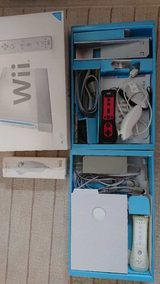 Wii 本体+ソフト+リモコン2個