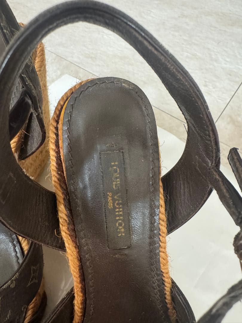 LOUIS VUTTON サンダル