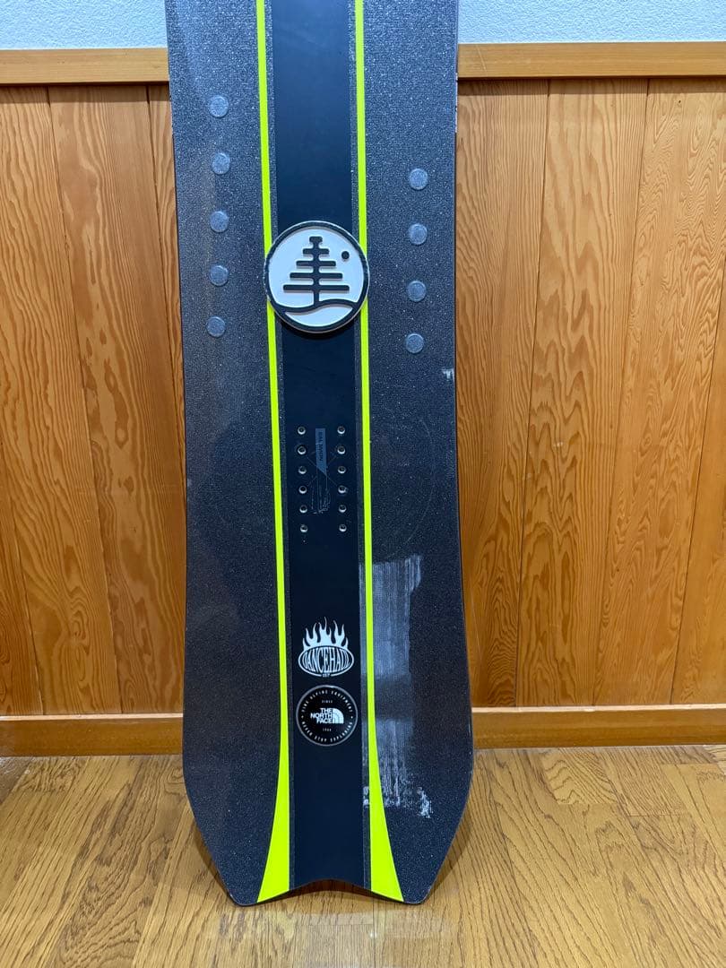 スノーボード SALOMON DANCEHALL 157