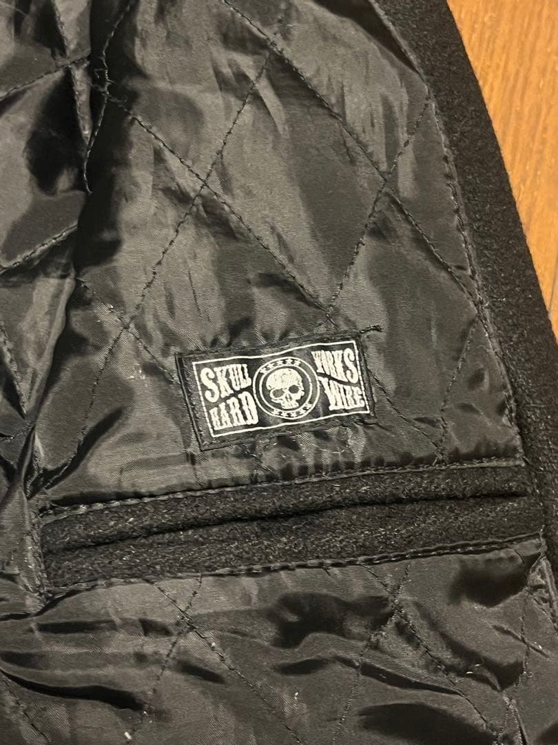 Skull Works スタジャン 黒/白