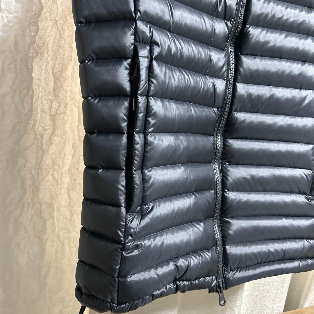 PYRENEX ブラック ダウンベスト美品M