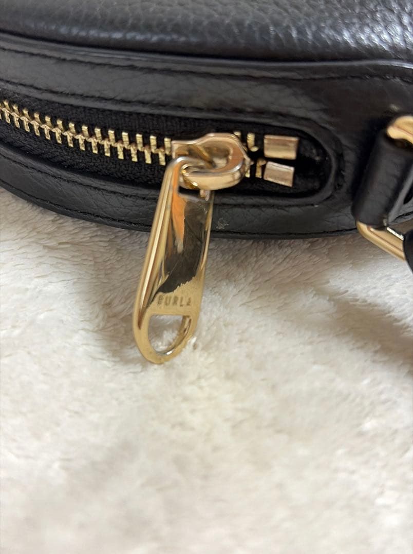 FURLA ショルダーバッグポシェット アテナ