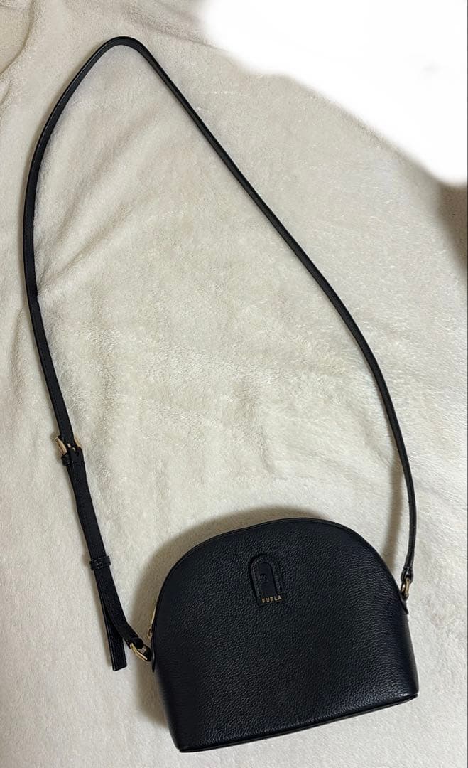 FURLA ショルダーバッグポシェット アテナ