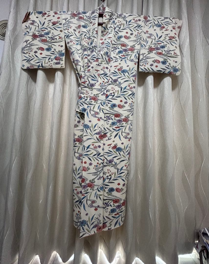 【専用です！もひもひ☆プロフ必読様】 正絹　花柄小紋着物　着物帯帯締め3点セット