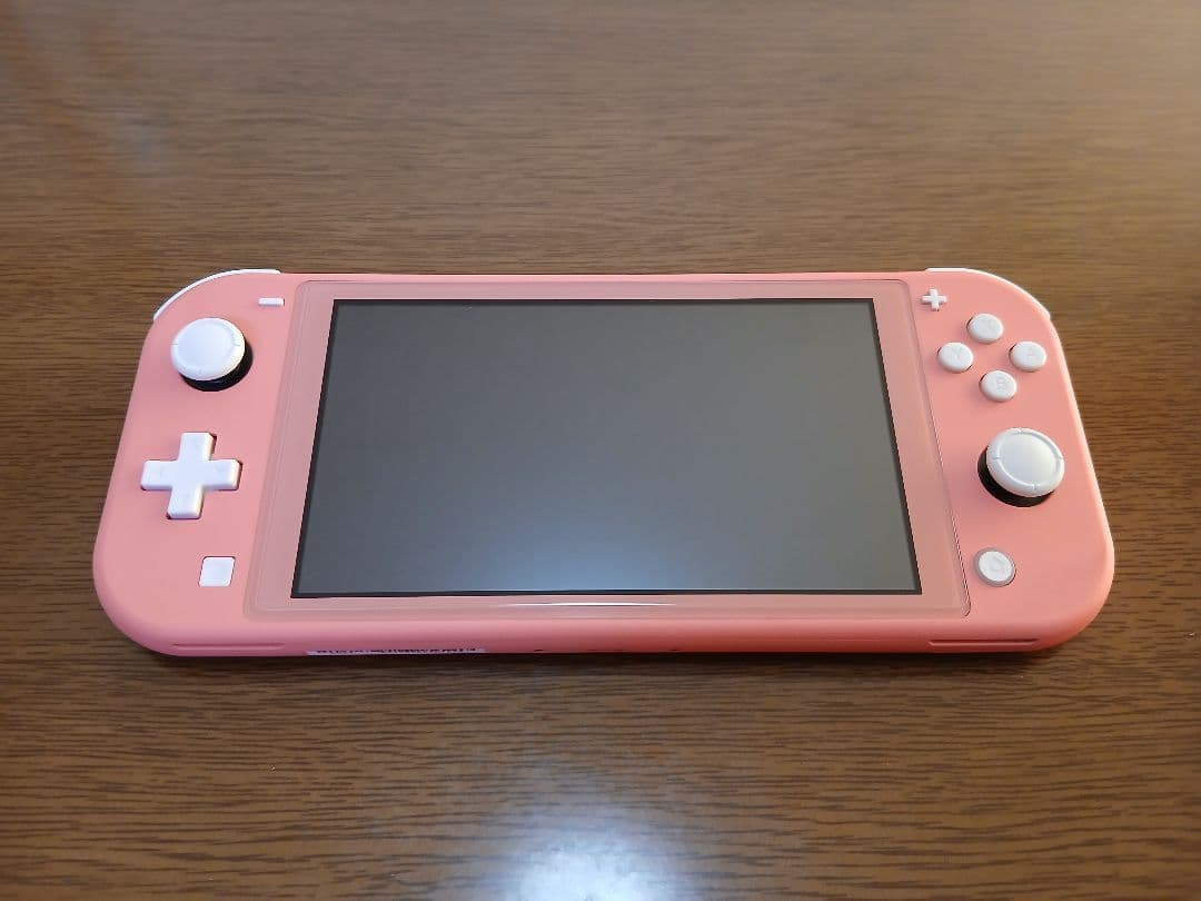 Nintendo Switch Lite　コーラル