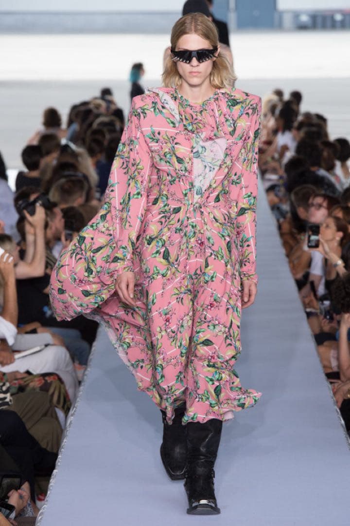 【VETEMENTS】PINK Floral ノースリーブ ワンピース