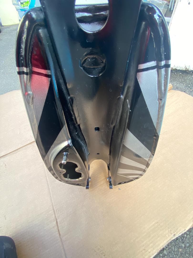 スポーツスター純正ベース2.1ガロン　カスタムペイントタンク　旭日旗仕様ハーレー