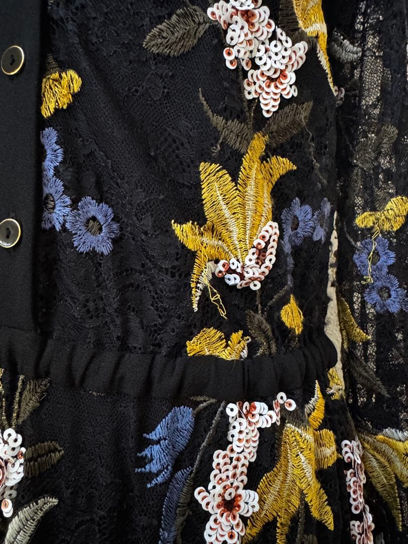 グレースコンチネンタル　フラワーライン刺繍ワンピース　ブラック　36