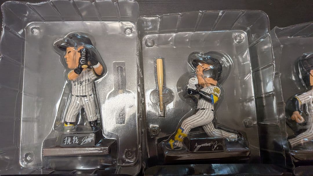 阪神タイガース ボブルヘッド 佐藤輝明 才木浩人 森下翔太 藤川球児 フィギュア