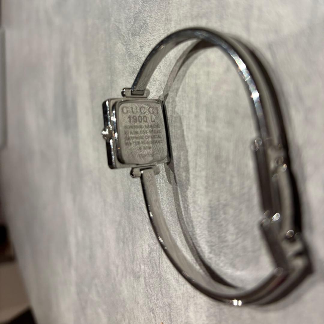 GUCCI レディース腕時計　1900L シルバー　電池交換済み　美品