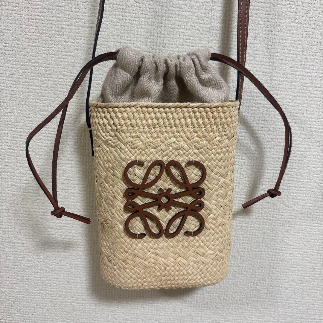 LOEWE アイボリー かごバッグ