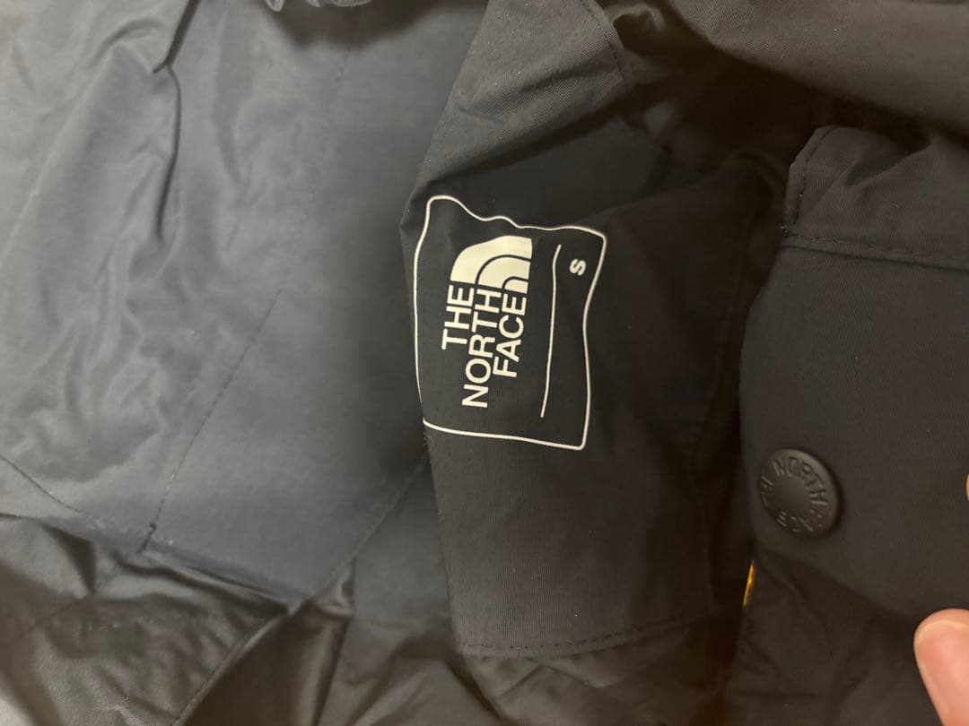 ノースフェイス　定価44000円　スノボウェア　スキーウェア　最終値下げ　激安
