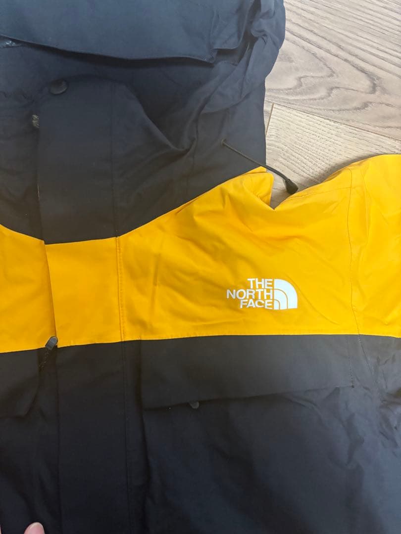 ノースフェイス　定価44000円　スノボウェア　スキーウェア　最終値下げ　激安