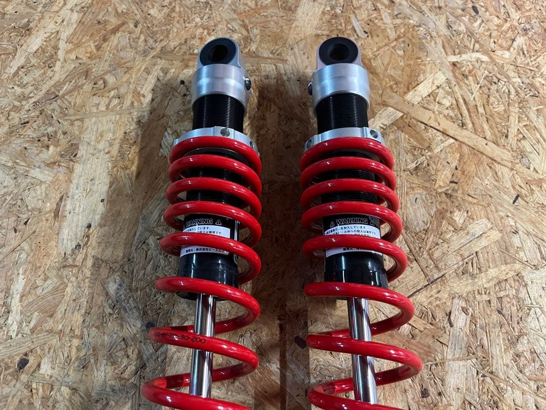 YSS JAPAN リアショック　送料込み