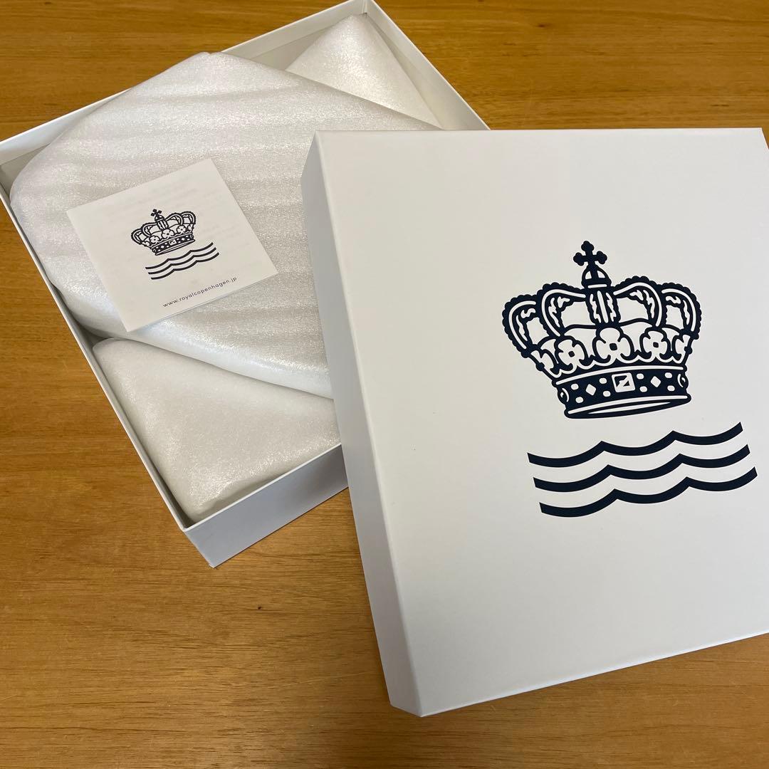 ロイヤルコペンハーゲン　ホワイトパルメッテオーバルディッシュプレート2枚27㎝