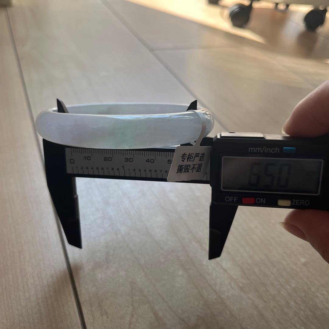 【大きめサイズ】 翡翠バングル