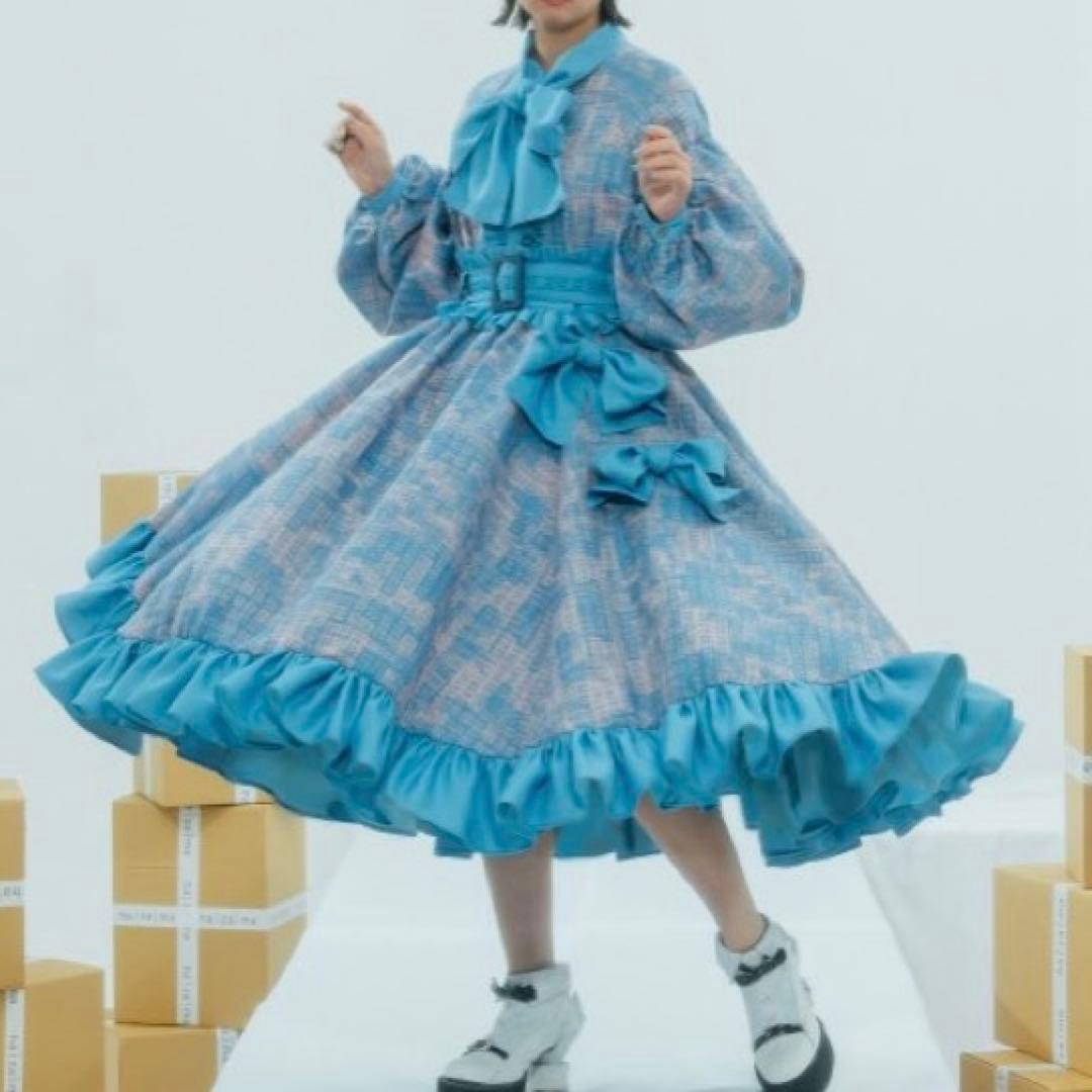 hazama 見知らぬ街のワンピース