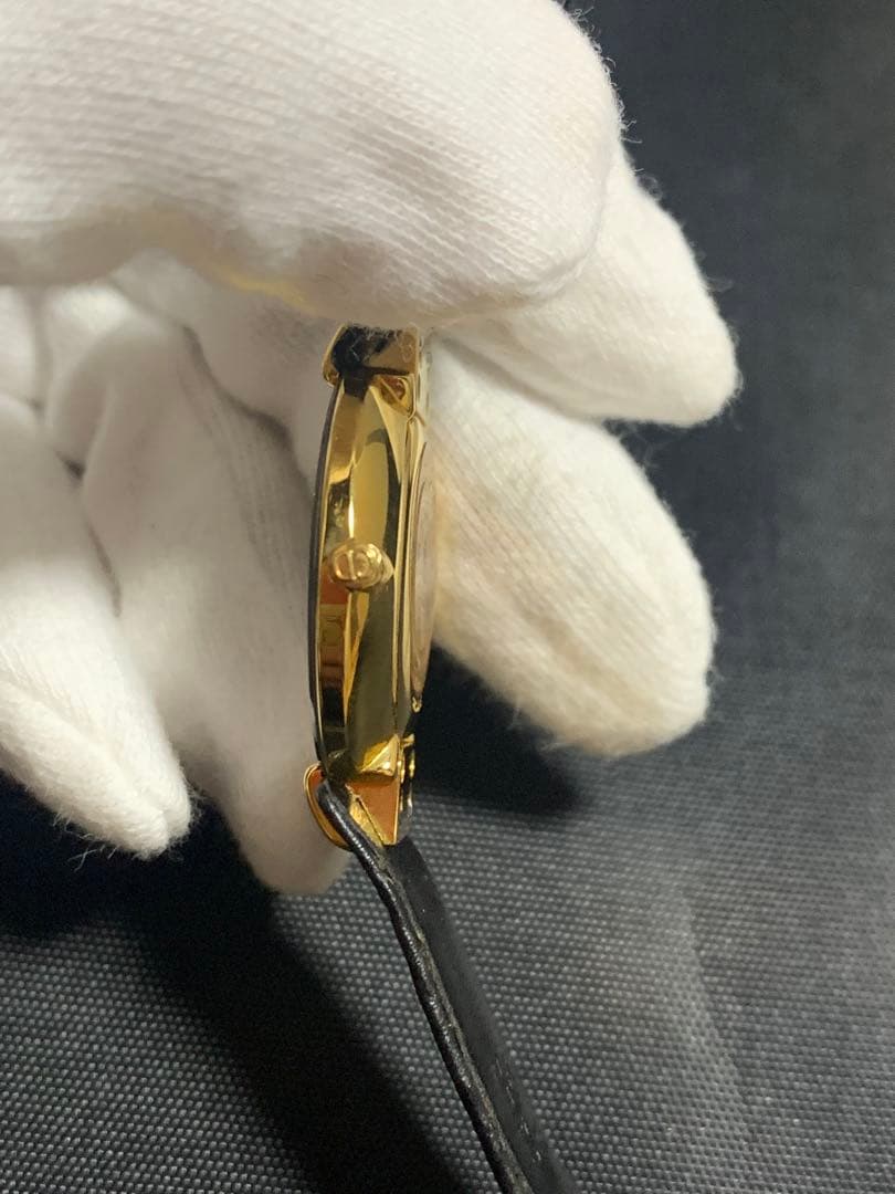 ジ*ン様 Christian Diorシェル 腕時計 クォーツ