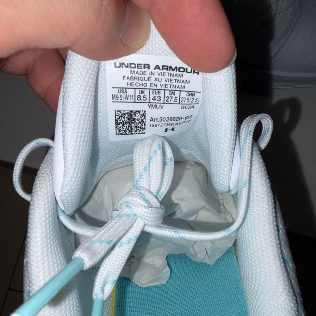 廃盤 Under Armour CURRY4 Low Flotroカリー NBA