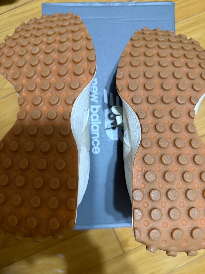 靴 New Balance WS327NKD 23.5cm