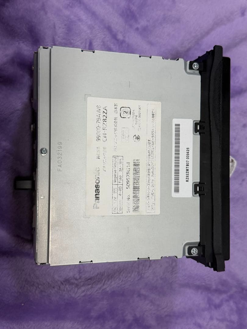 スズキ純正ナビ　CN-RZ82ZA