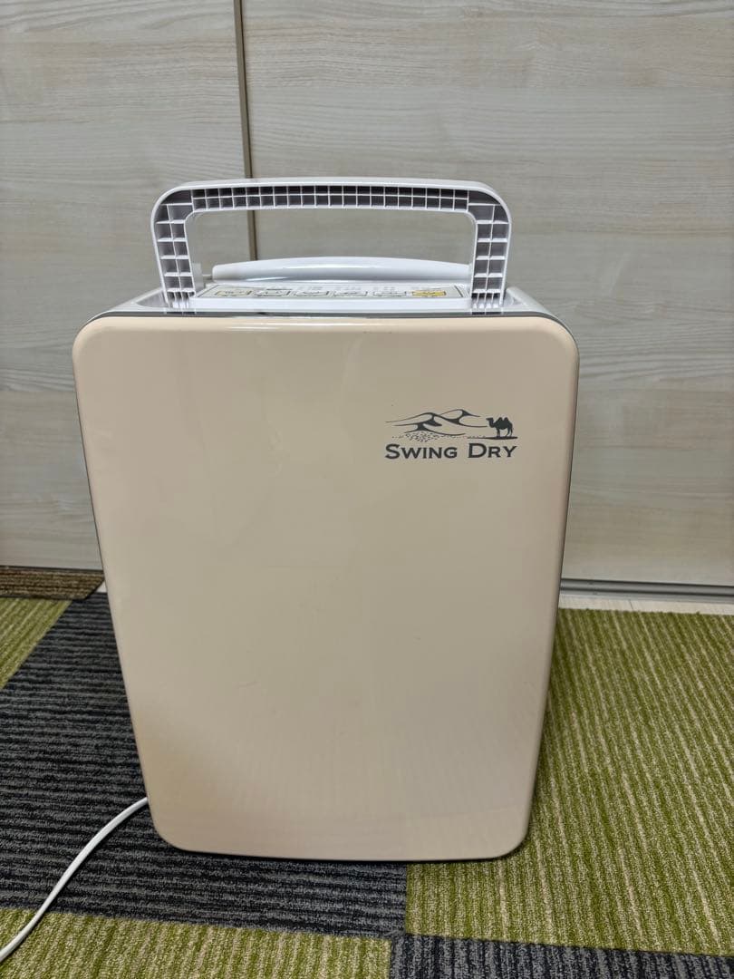 送料無料！美品（株）トヨトミ衣類乾燥除湿機