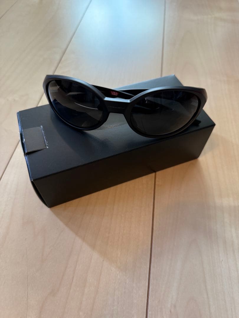 Oakley オークリー　サングラス　EYEJACKET REDUX