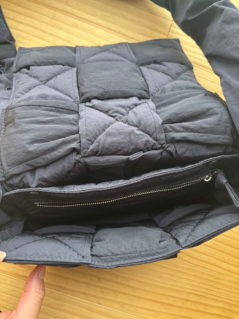 BOTTEGA VENETAパデッドテックカセットナイロンボッテガヴェネタ