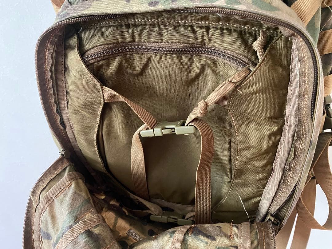 個人装備 KarrimorSF RECON 40