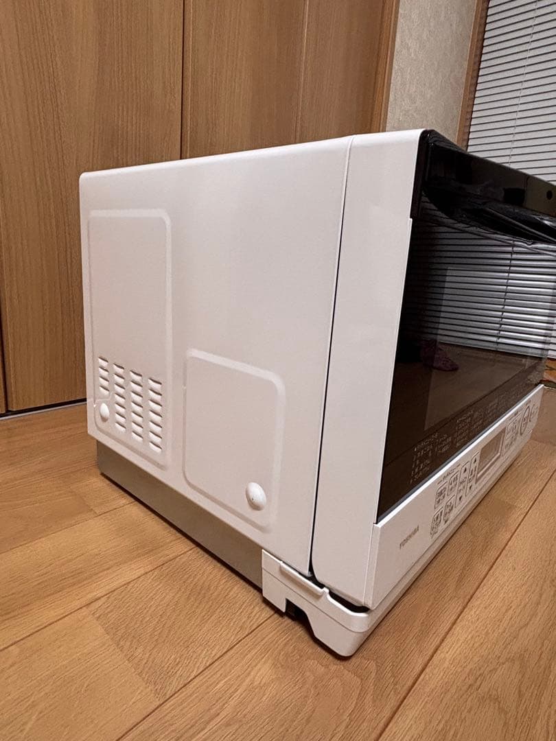 送料込み♪東芝　スチーム オーブンレンジ 石窯オーブン 23L ER-W60