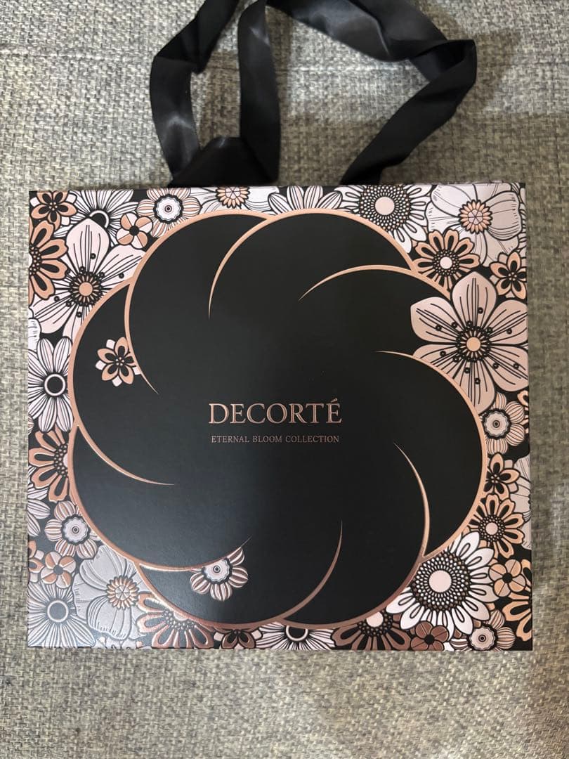 【新品未開封】コスメデコルテ　クリスマスコフレ 2025