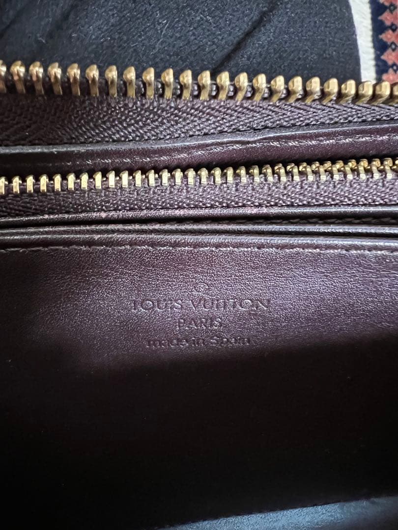 Louis Vuitton 長財布 ヴェルニ　ジッピー　ウォレット