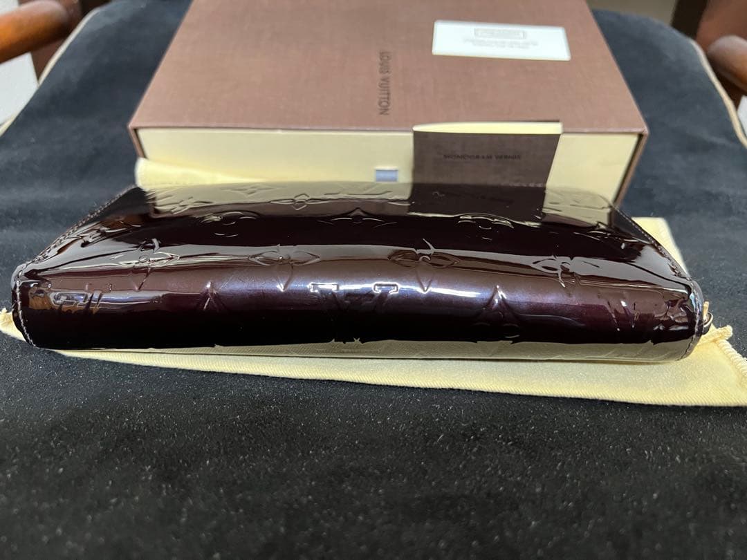 Louis Vuitton 長財布 ヴェルニ　ジッピー　ウォレット