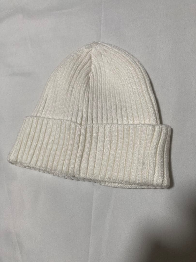 C.P. COMPANY サングラス付きニット帽