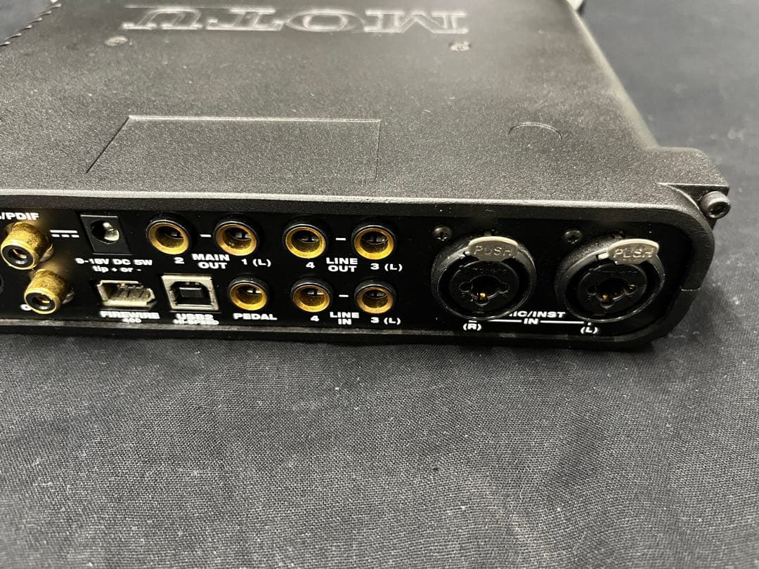 e*v様 MOTU audio express オーディオインターフェース　us