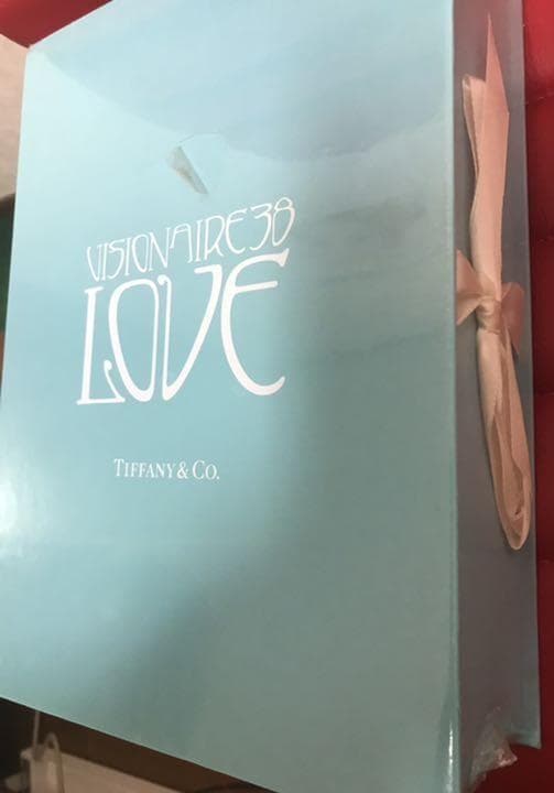 アート・デザイン・音楽 VISIONAIRE NO.38 [LOVE] TIFFANY
