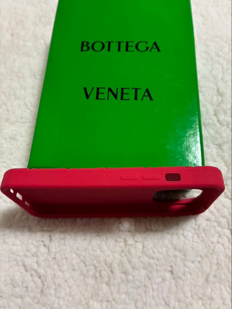 【新品未使用】BOTTEGA VENETA 　iPhone14.ケース