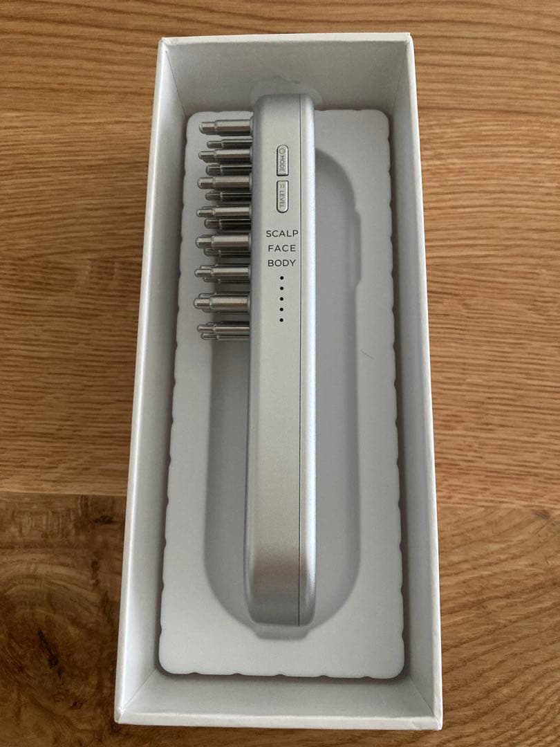 【美品】SALONIA 美顔器 スカルプ・フェイス・ボディ対応