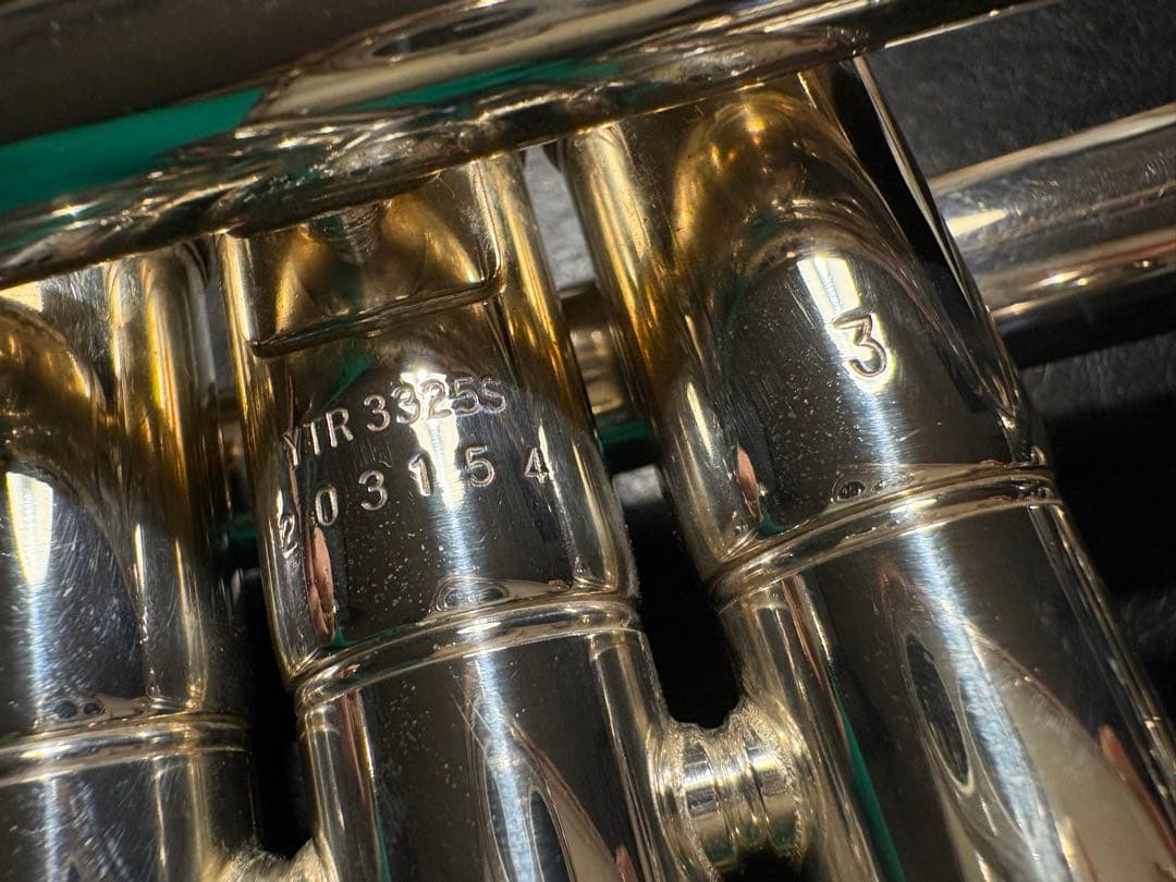 YAMAHA YTR3325Sトランペット本体 ケース付き