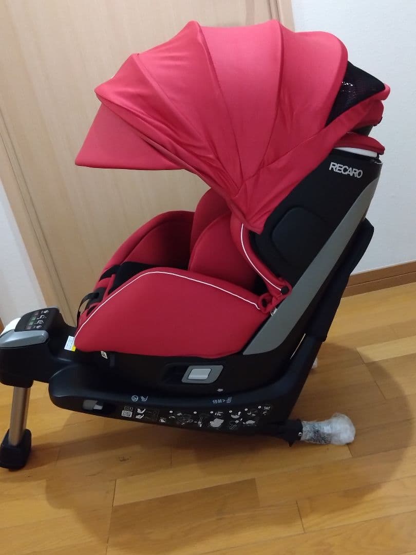 チャイルドシート　レカロ