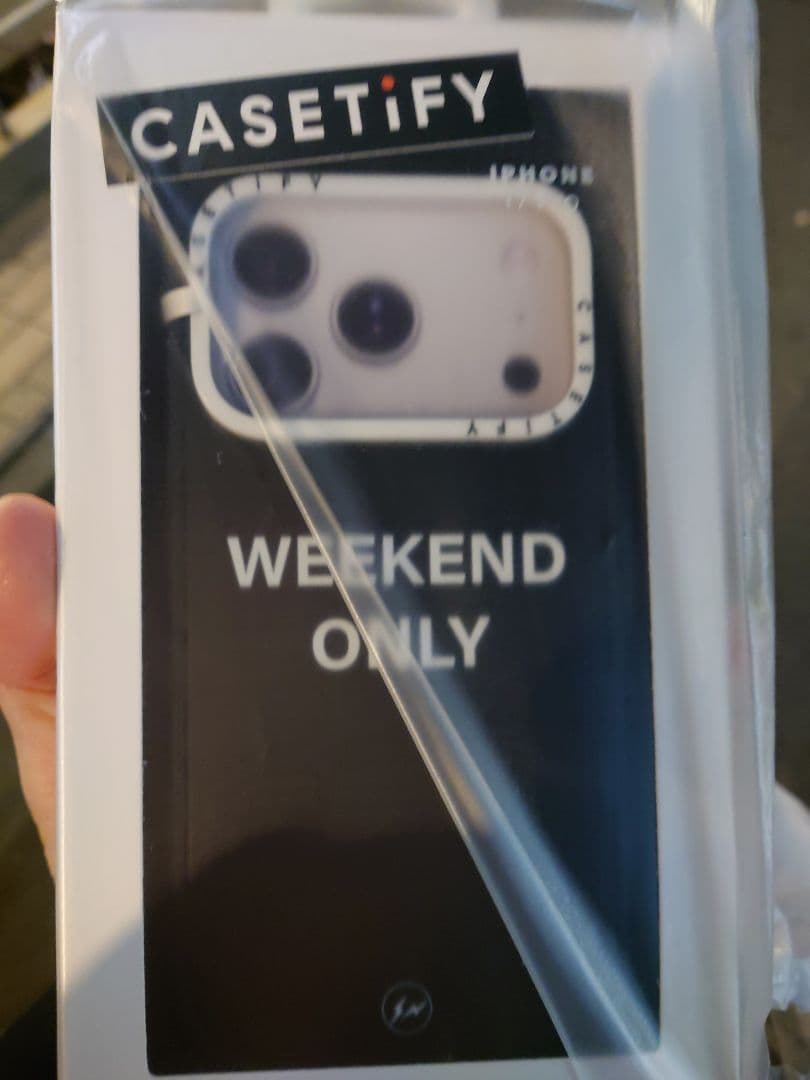 iPhoneアクセサリー iPhone17 pro WEEKEND fragment CASETiFY
