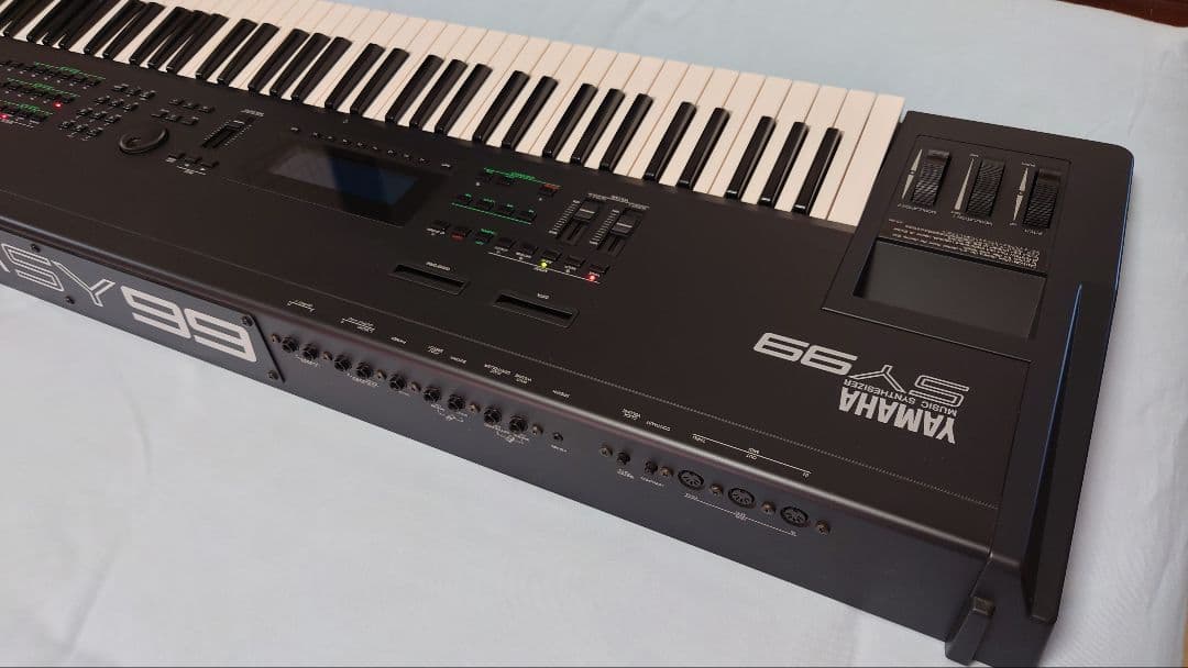 鍵盤楽器 YAMAHA MUSIC SYNTHESIZER SY99