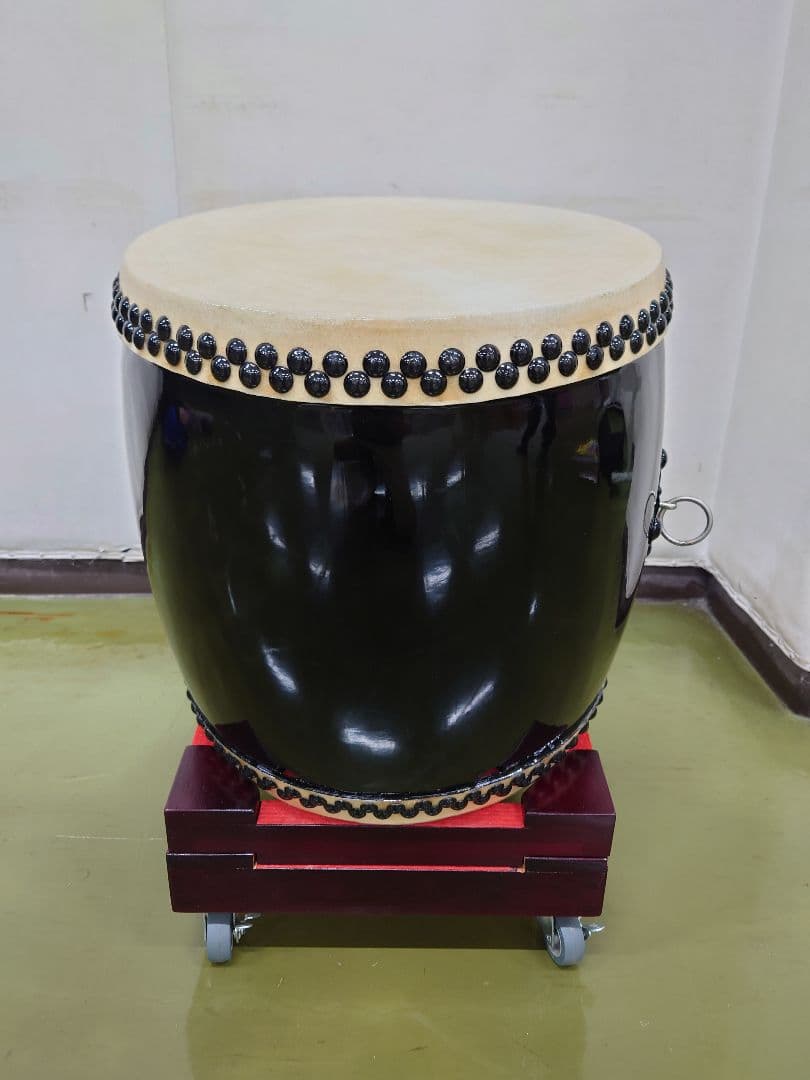 はらっちページ。 黒い大太鼓 スタンド付き