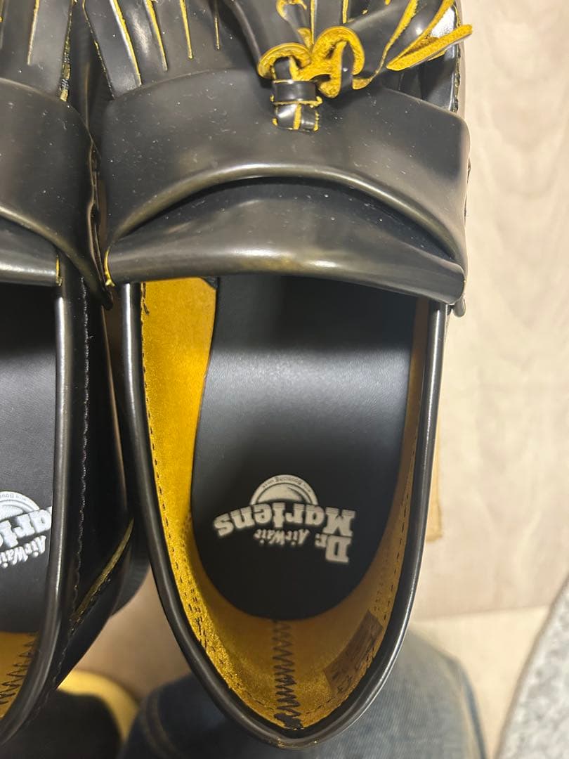 ドクターマーチンADRIAN ブラック+ダムスイエロー ローファー UK6