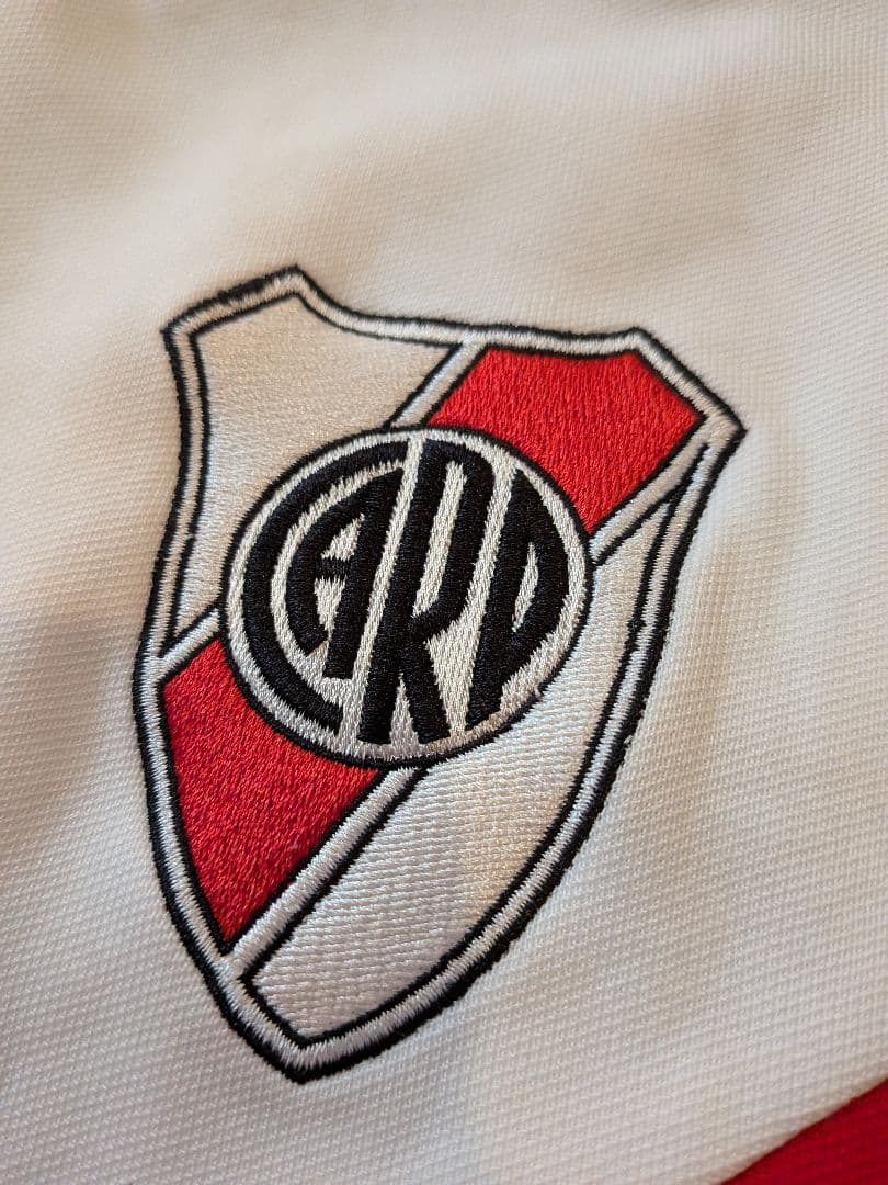 adidasリバープレートトラックジャケット